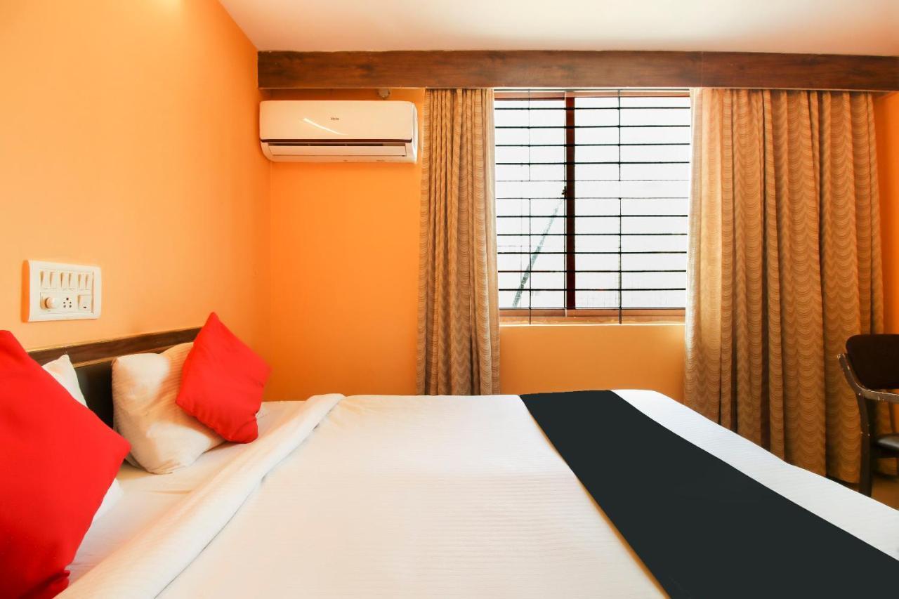 Capital O 71729 Lucky Inn Bengaluru Zewnętrze zdjęcie